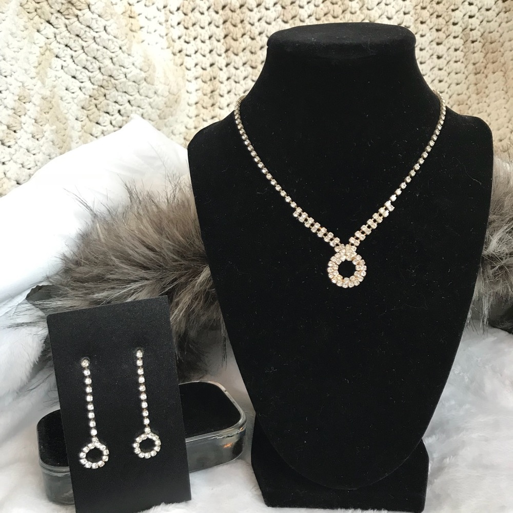 Beautiful silver and CZ necklace and earrings set